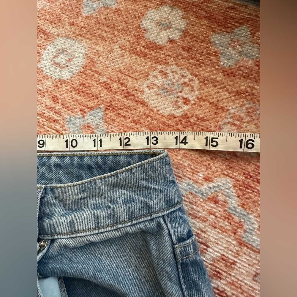 Edikted Lori Ripped High Waist Wide Leg Jeans light wash size small - Picture 5 of 9